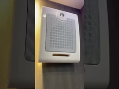 壁掛けスピーカー